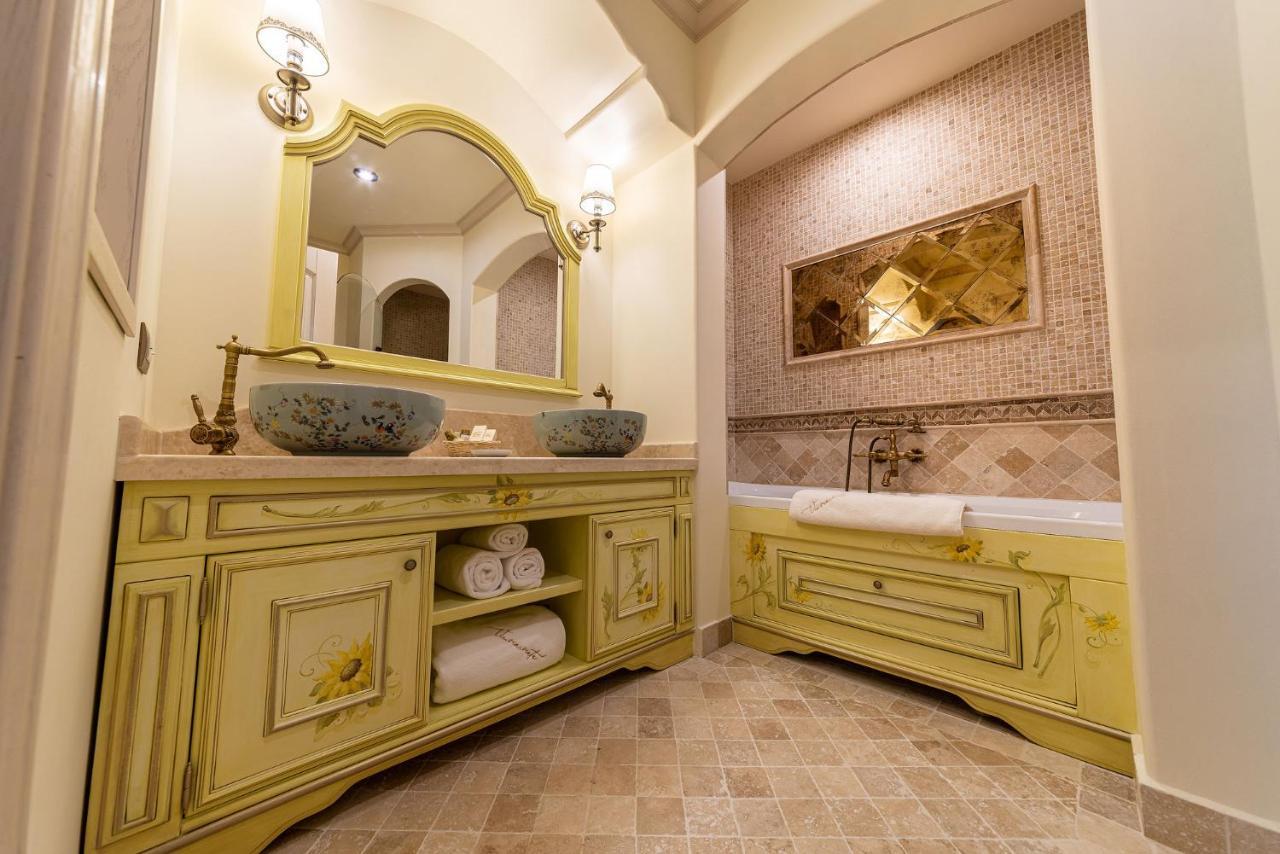 Casa Timis - Wellness & Spa Resort Chitorani Exterior photo Bathroom