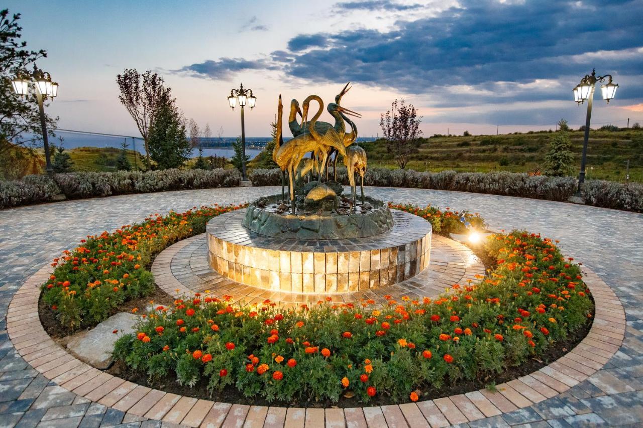 Casa Timis - Wellness & Spa Resort Chitorani Exterior photo The 100th Anniversary Fountain